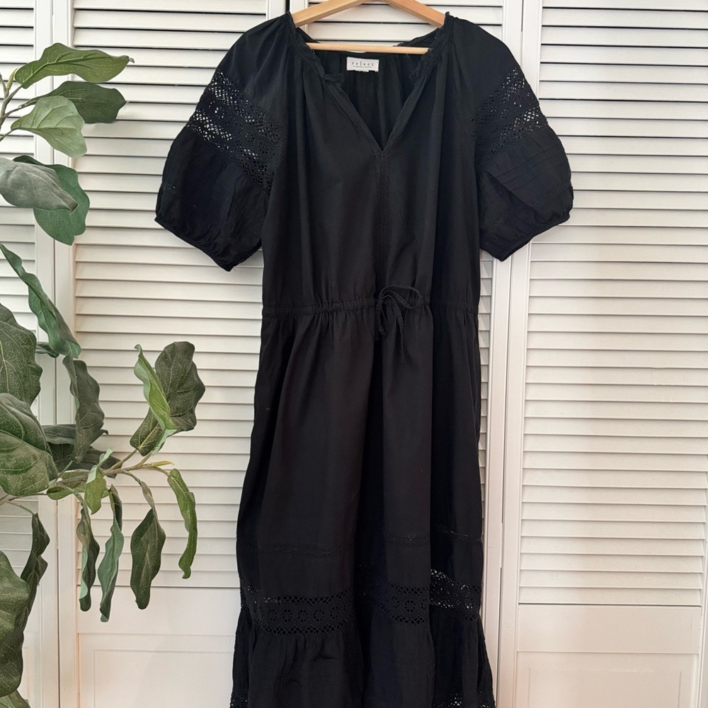 Velvet by Graham & Spencer Black Puff Sleeve Midi Dress